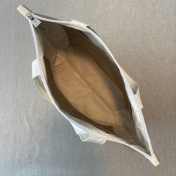 Intérieur du sac zippé Compact Lutyl taupe anthracite avec 3 poches intégrée en toile enduite